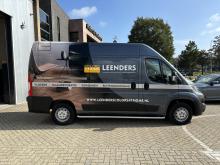 Autobelettering en Wrap aangebracht op een Opel Movano van Leenders Colors@Home