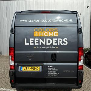 Autobelettering en Wrap aangebracht op een Opel Movano van Leenders Colors@Home